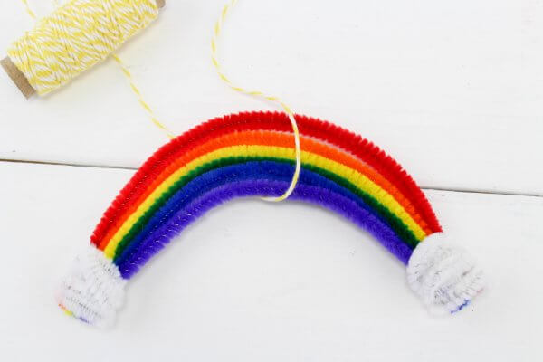 rainbow made from pipe cleaners